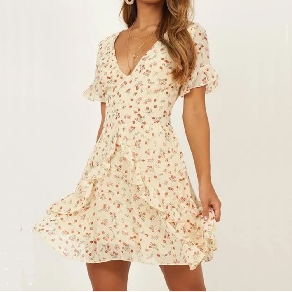NWT Showpo Boho Cottagecore All for You Dress Cream Size 4